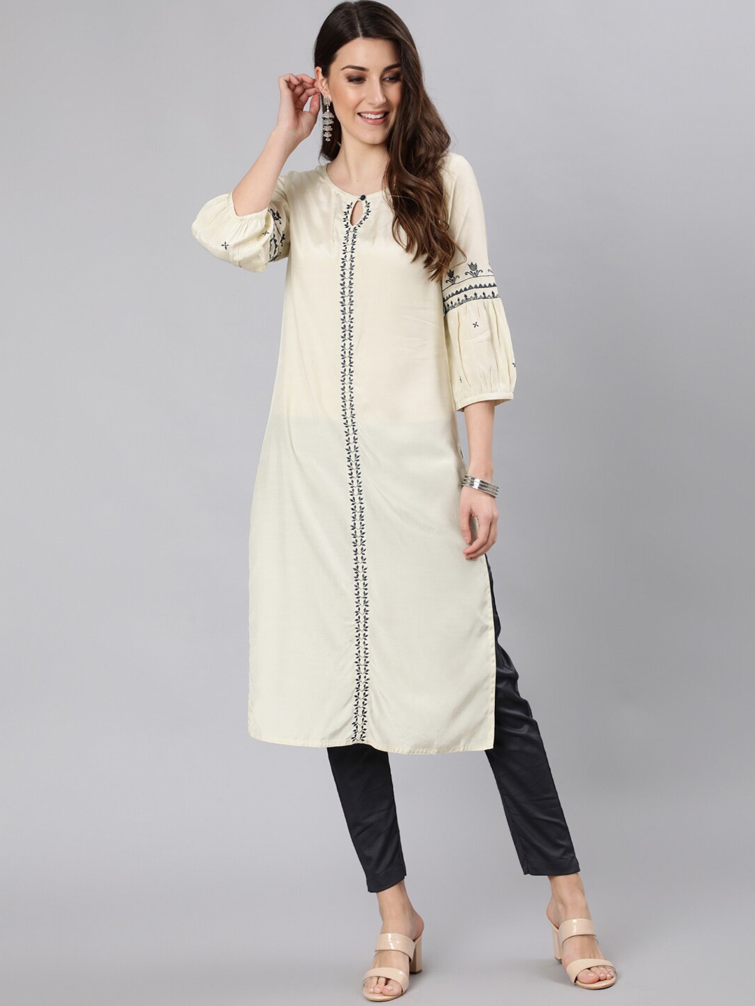 

Jaipur Kurti Women Off White Keyhole Neck Thread Work Kurta