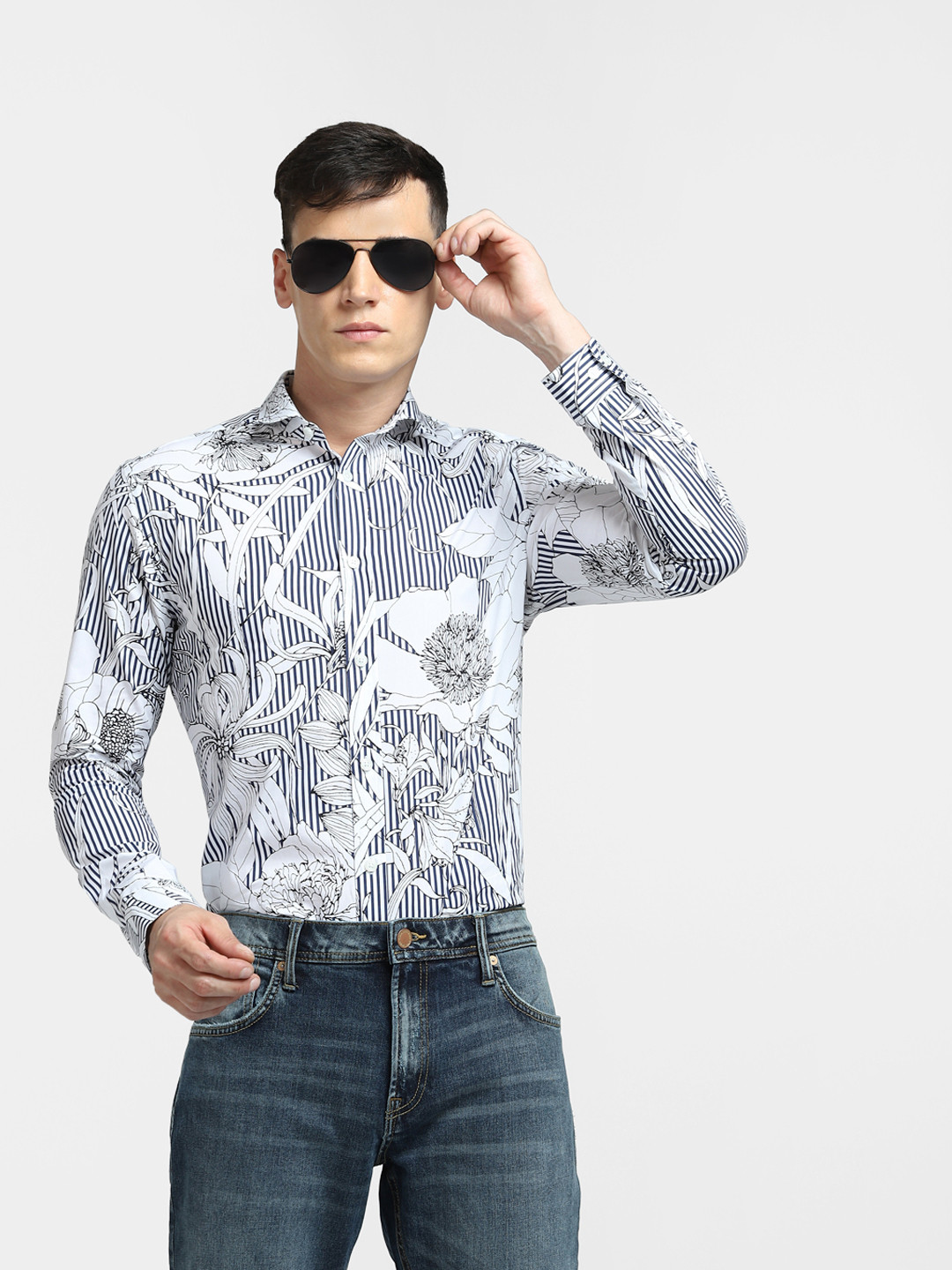 

Jack & Jones Men Blue Slim Fit Floral Printed Cotton Casual Shirt