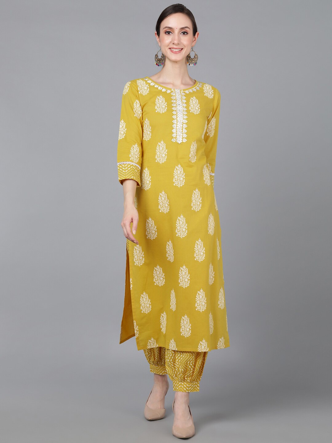 

AHIKA Ethnic Motifs Printed Cotton Kurta, Yellow