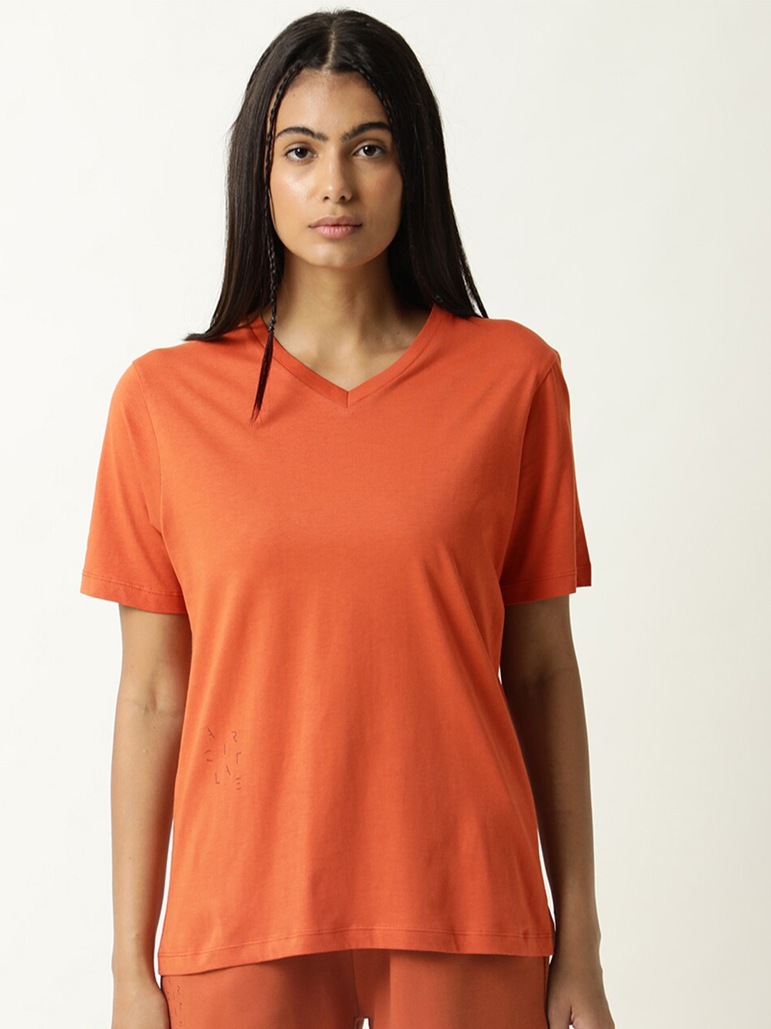 

ARTICALE Women Orange Solid V-Neck Slim Fit Cotton T-shirt