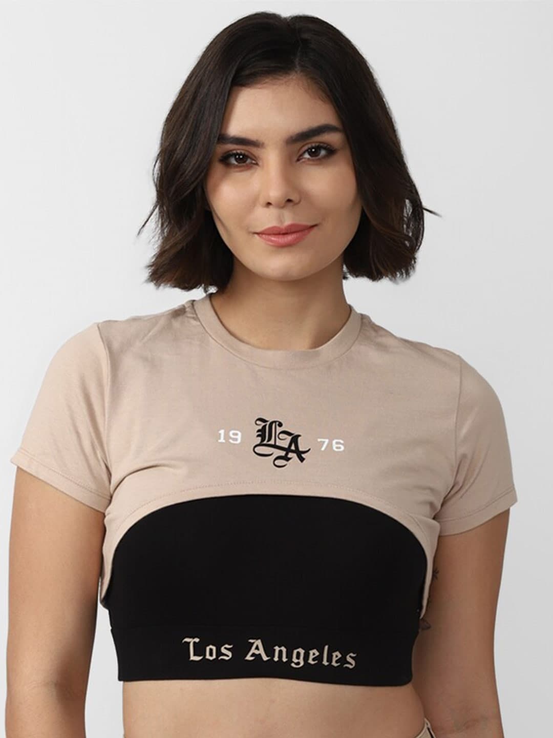 

FOREVER 21 Women Beige & Black Colourblocked Crop Top