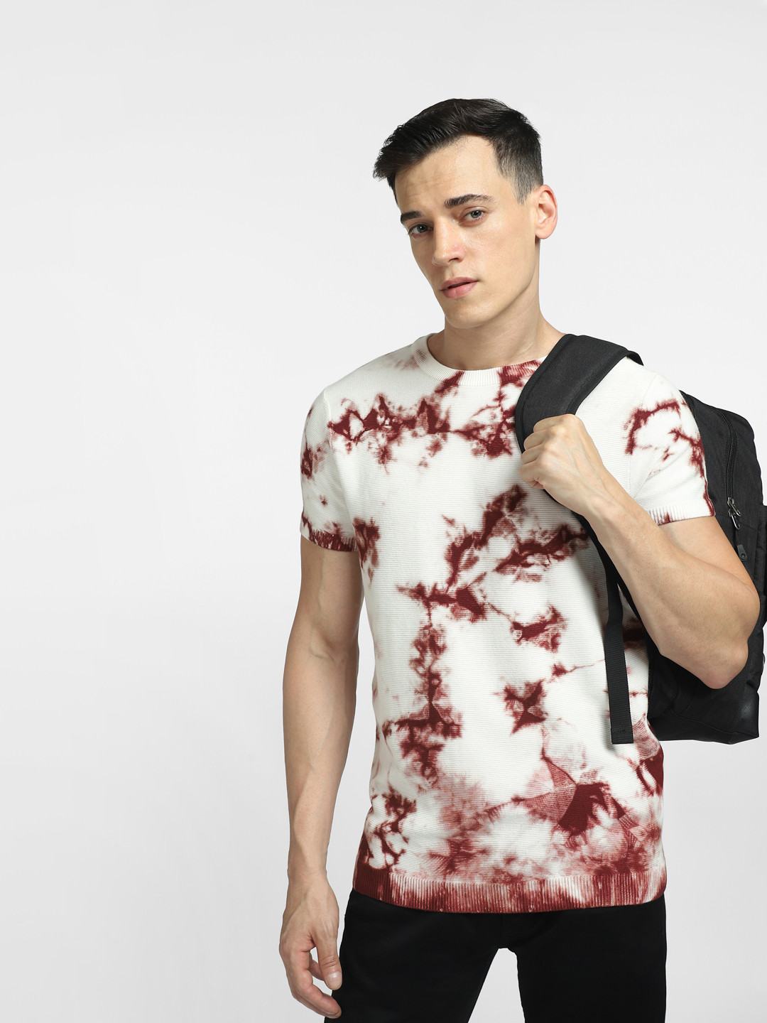 

Jack & Jones Men White & Maroon Tie and Dye Round Neck Cotton T-shirt