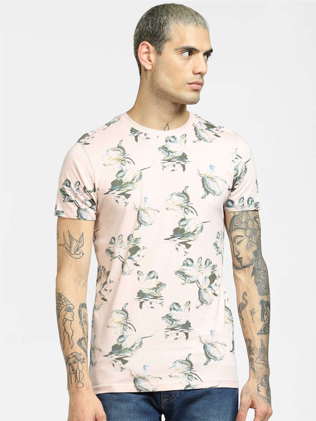 

Jack & Jones Men Pink Floral Printed Slim Fit Round Neck Cotton T-shirt
