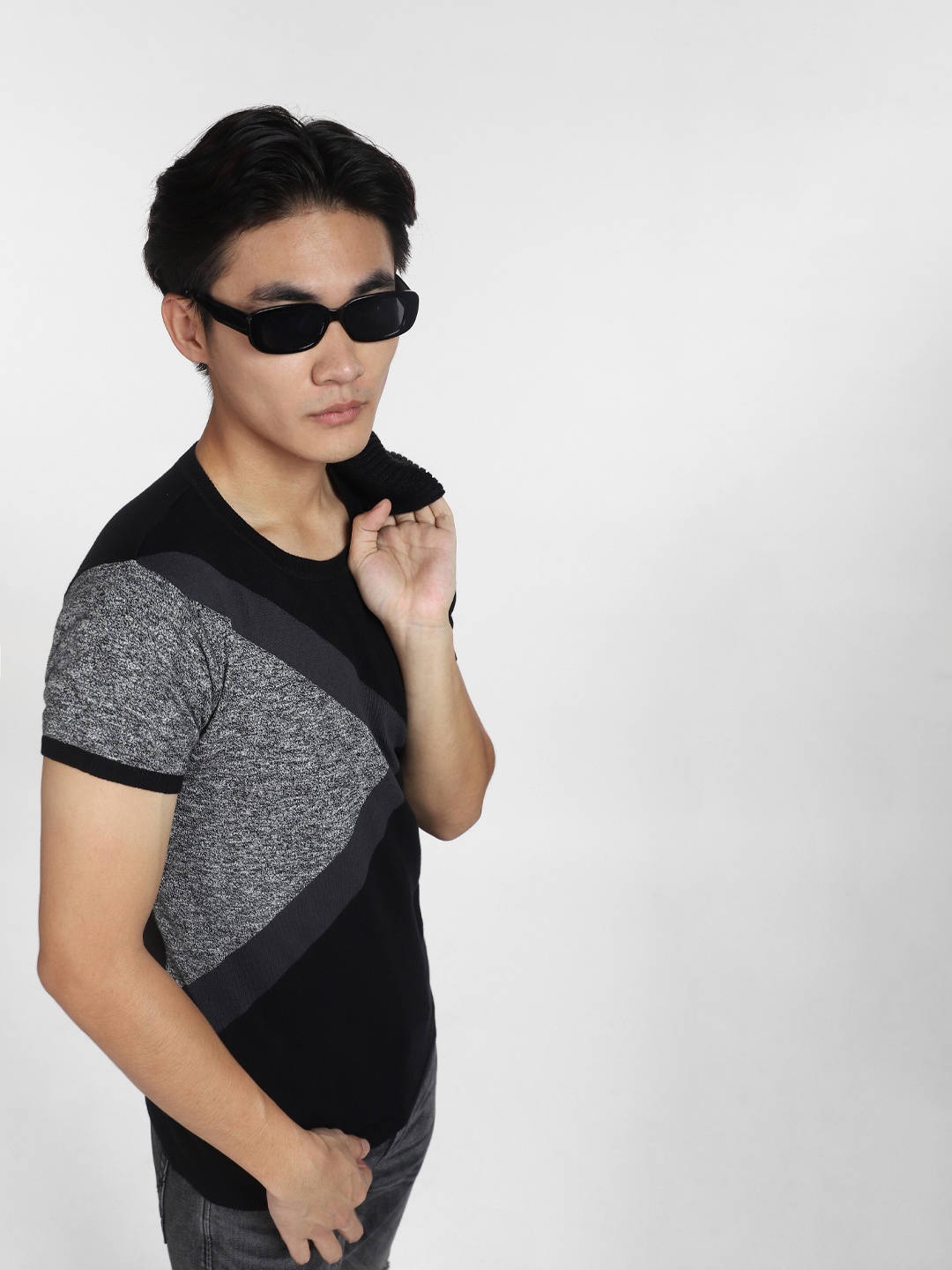 

Jack & Jones Men Black & Grey Printed Round Neck Cotton T-shirt