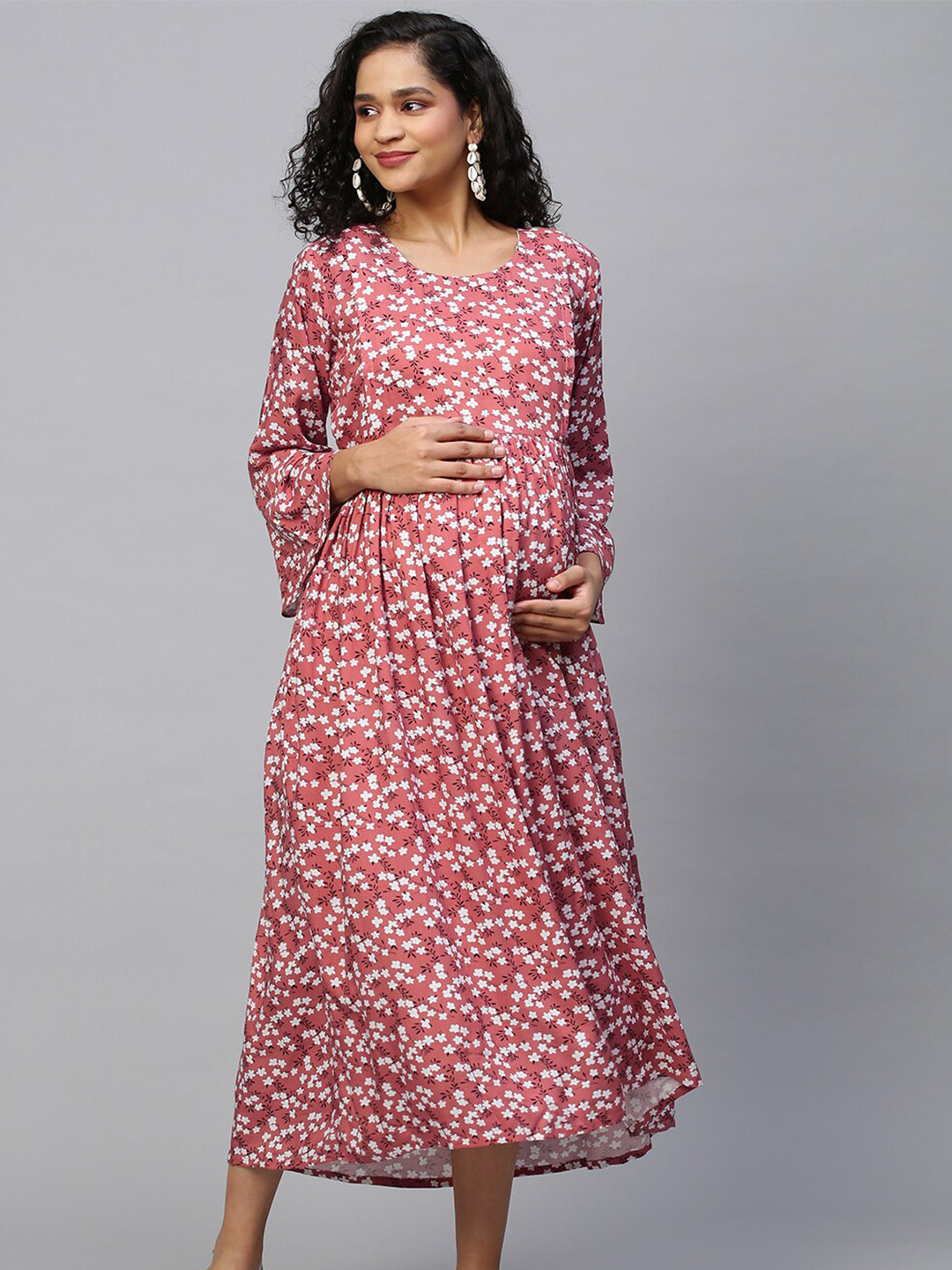 

MomToBe Peach-Coloured Floral Maternity Maxi Sustainable Dress