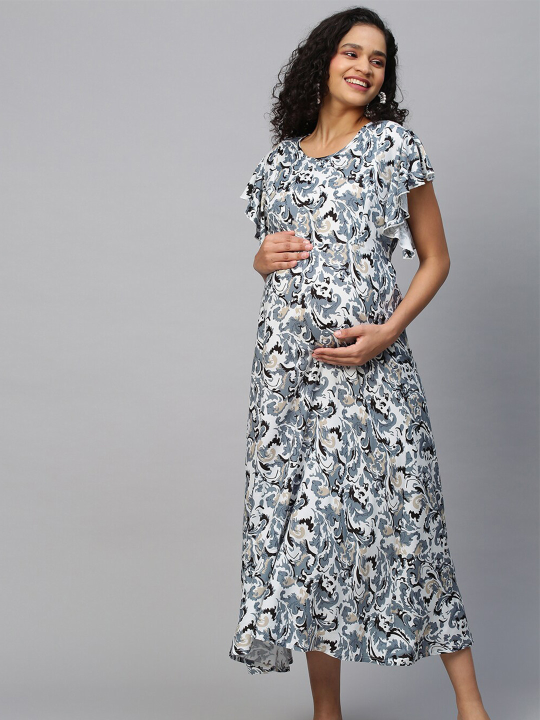 

MomToBe White & Grey Ethnic Motifs Maternity Maxi Maxi Sustainable Dress