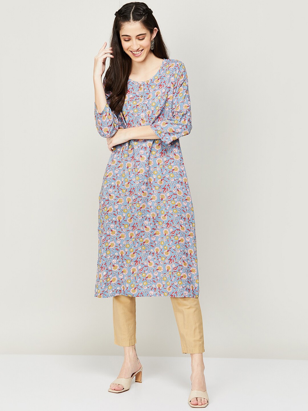 

Melange by Lifestyle Women Blue Floral Printed Straight Fit Kurta