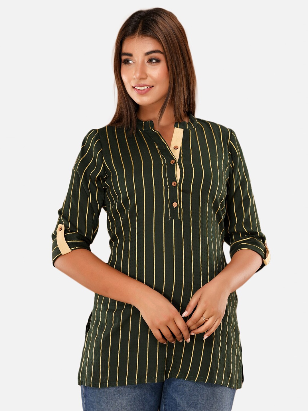 

NeshamaKurti Women Blue & Gold-Toned Striped Kurti