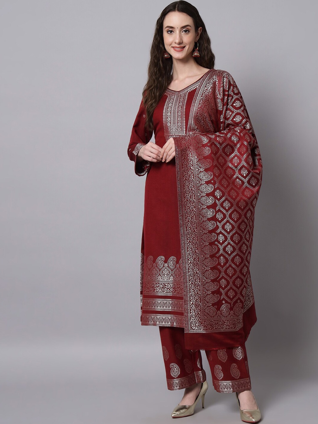 

Safaa Maroon & Silver-Toned Viscose Rayon Unstitched Dress Material