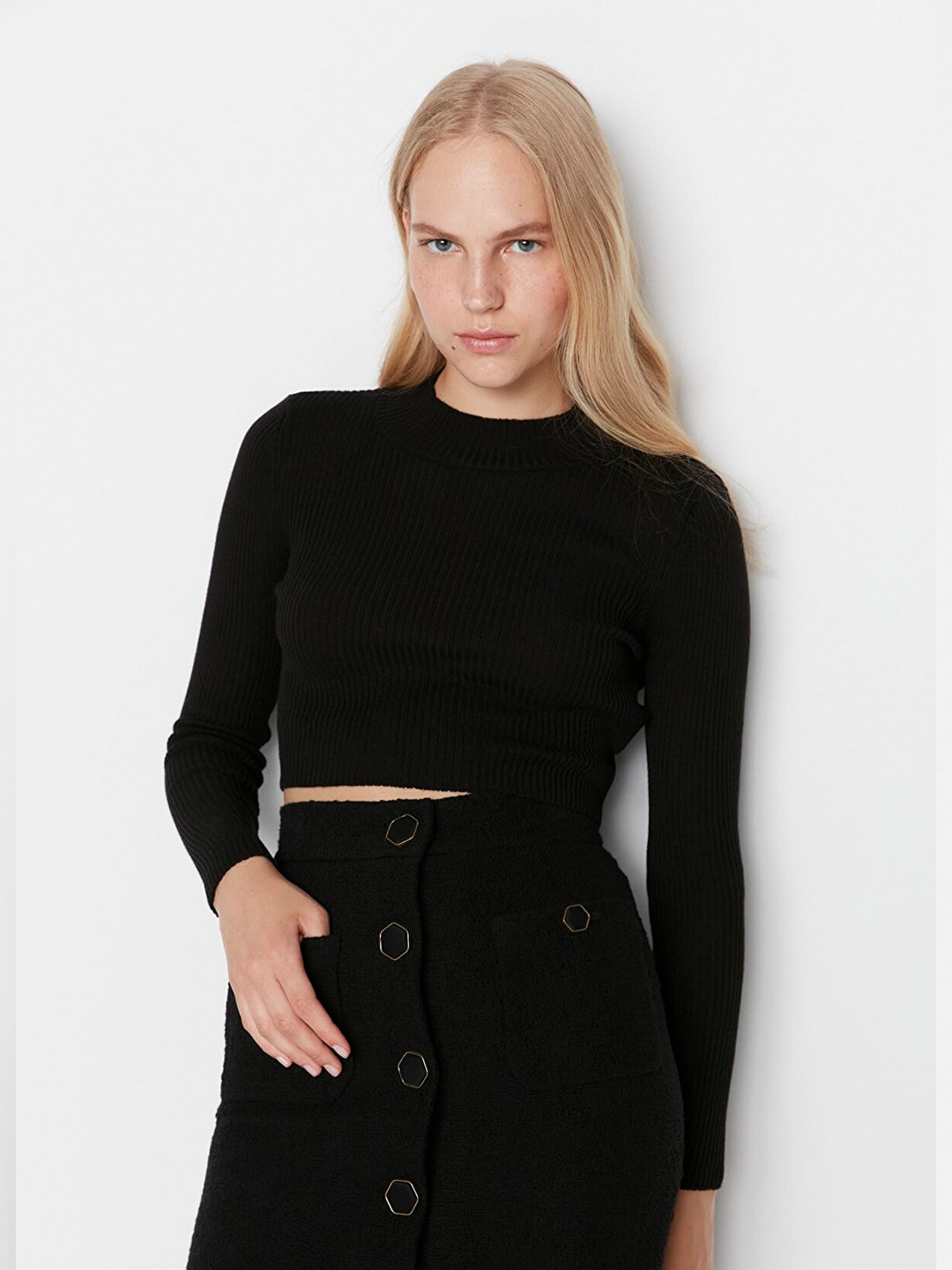 

Trendyol Women Black Solid Pullover