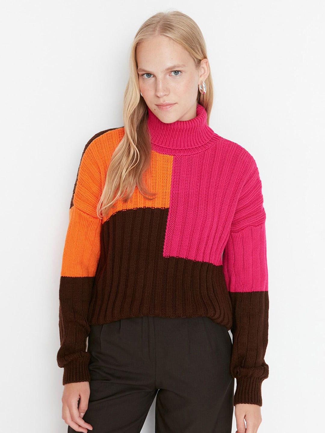 

Trendyol Women Fuchsia & Brown Colourblocked Pullover