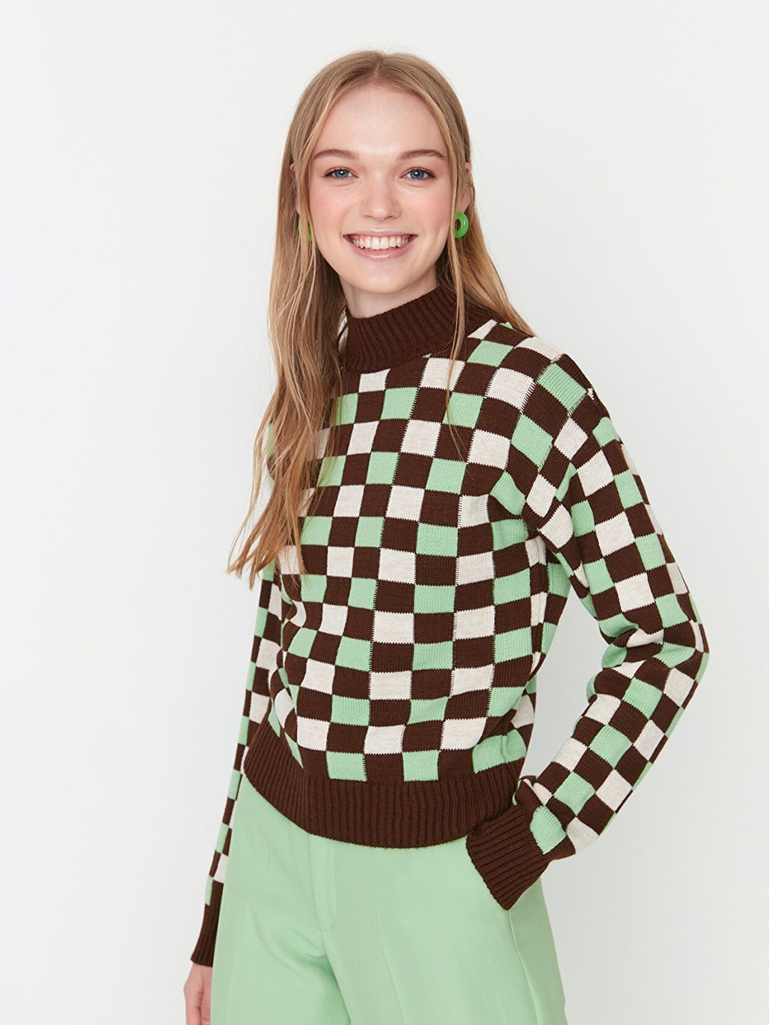 

Trendyol Women Brown & Green Checked Pullover