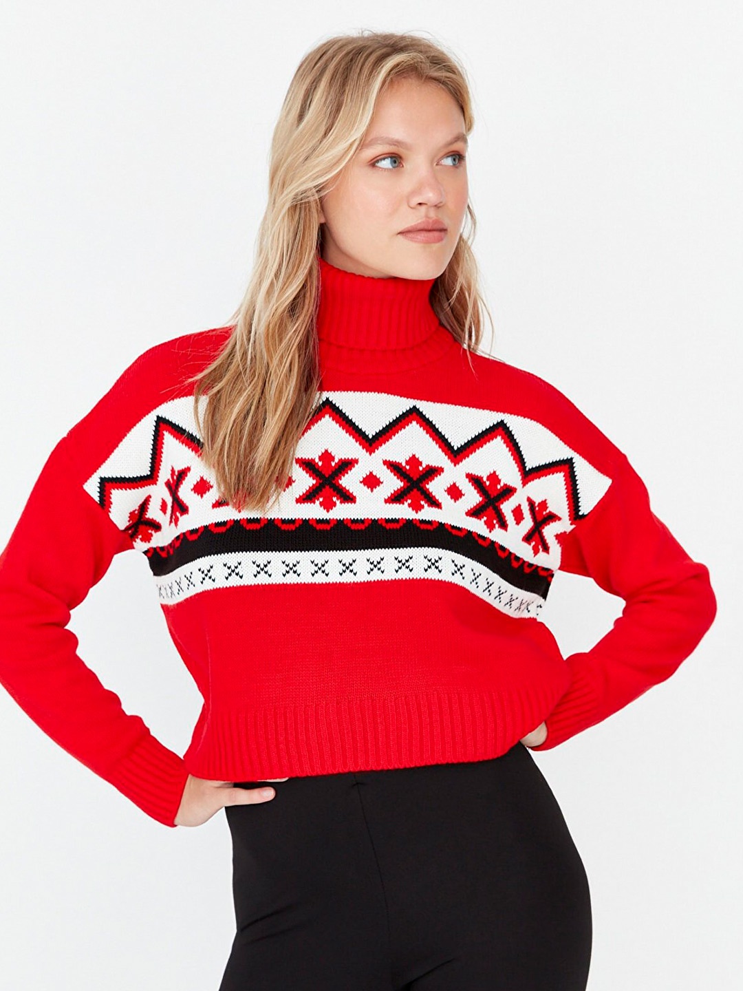 

Trendyol Women Red Floral Printed Pullover