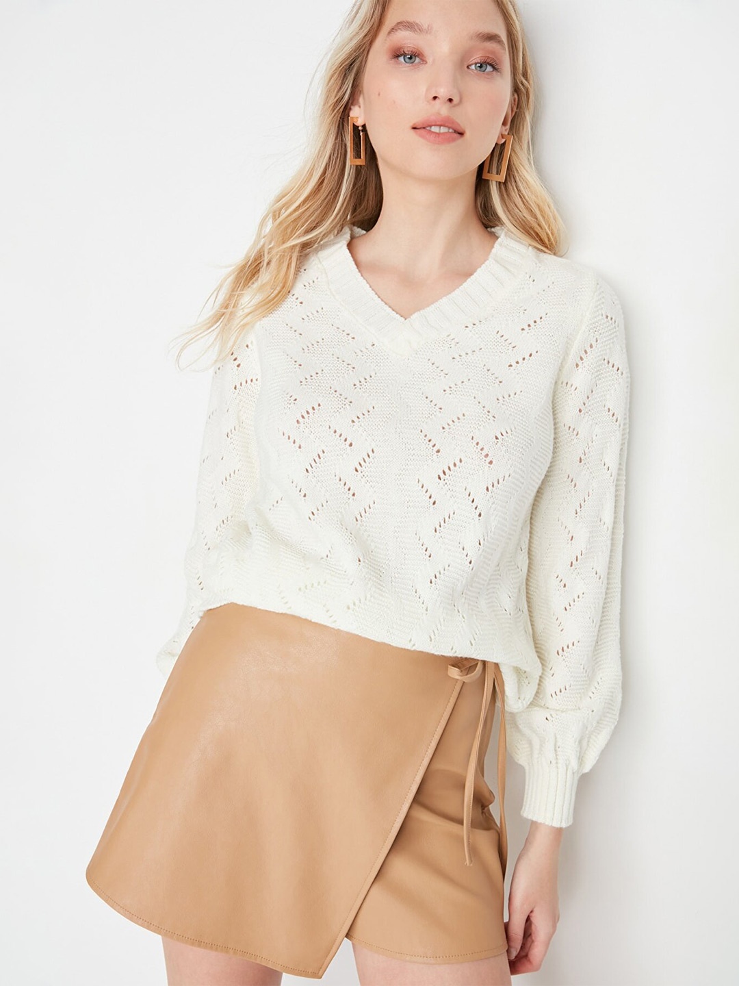 

Trendyol Women Off White Pullover