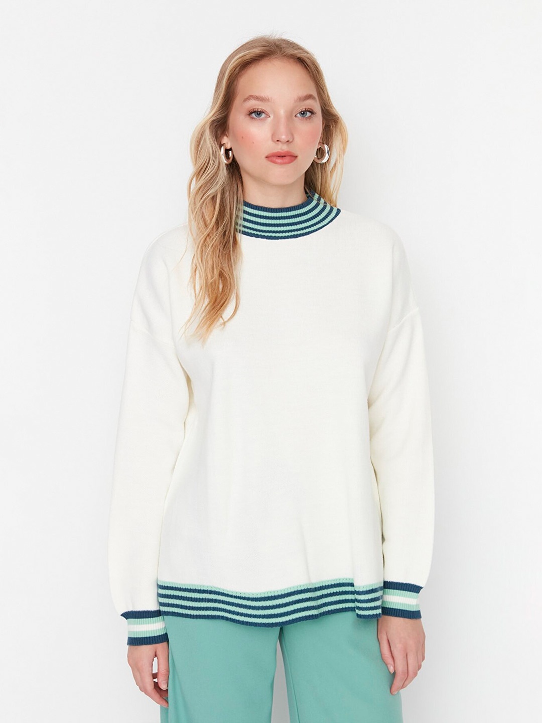 

Trendyol Women White & Green Pullover