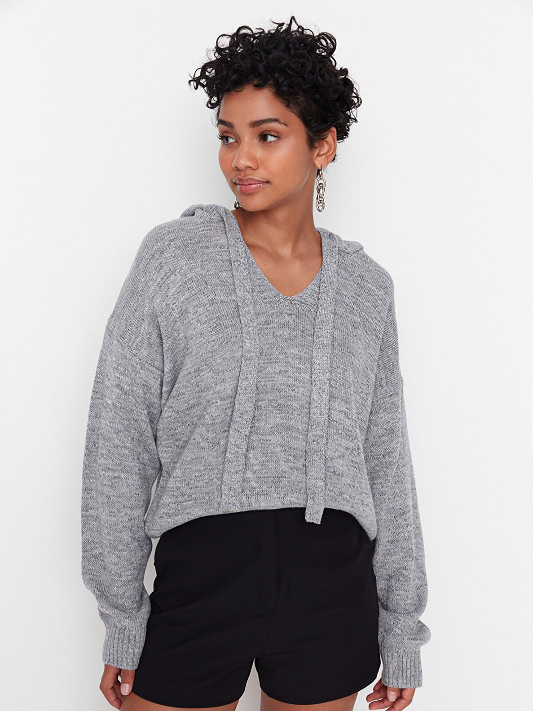 

Trendyol Women Grey Acrylic Pullover Sweater