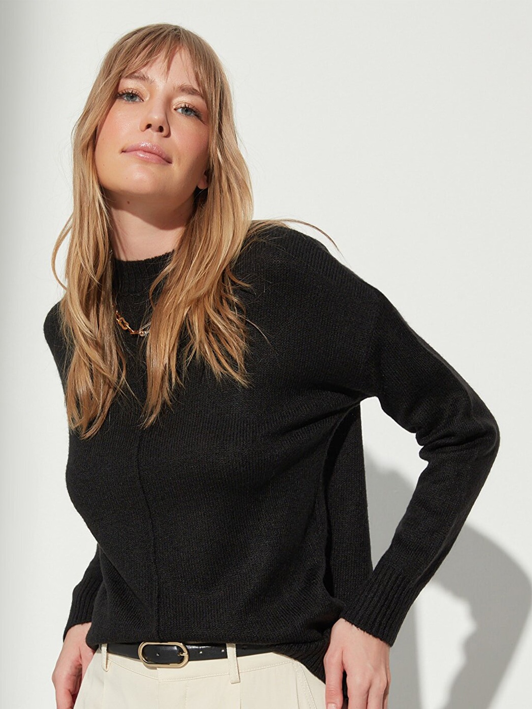 Trendyol Women Black Mock Neck Pullover Sweater