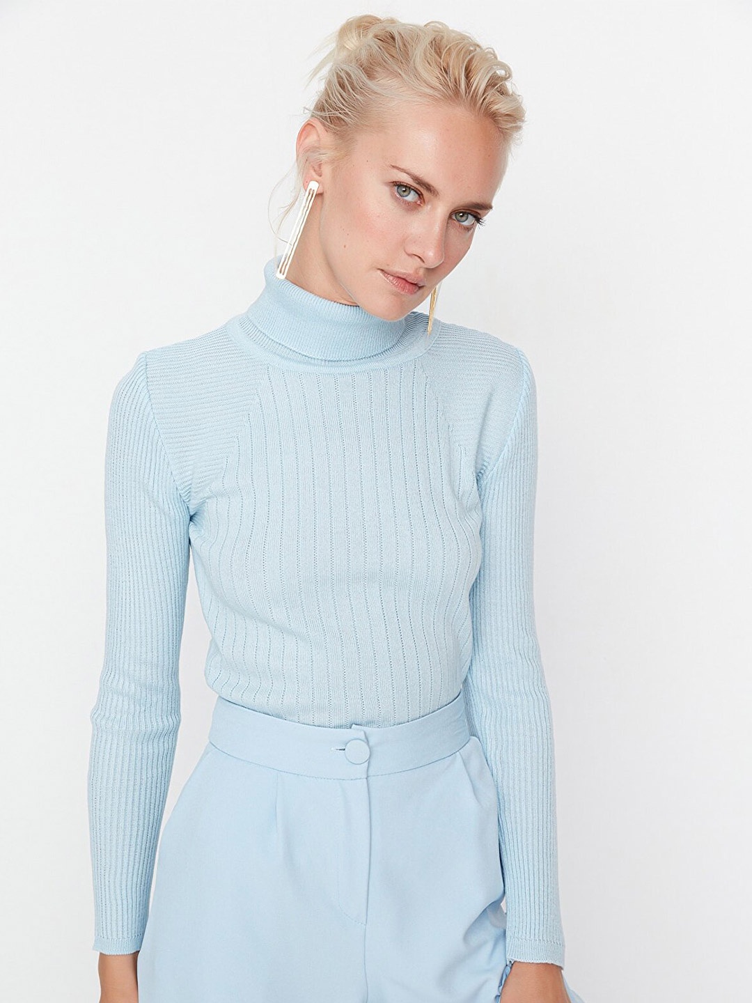 

Trendyol Women Blue Ribbed Acrylic Pullover Sweater