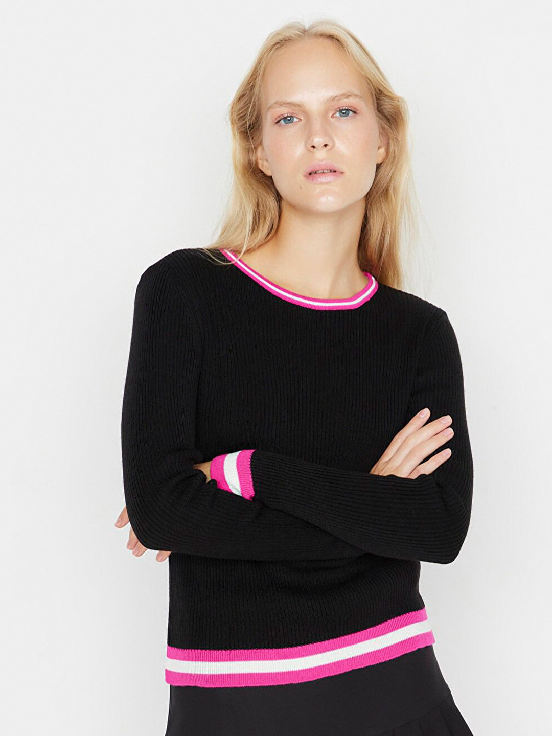 

Trendyol Women Black & Pink Striped Acrylic Pullover Sweater
