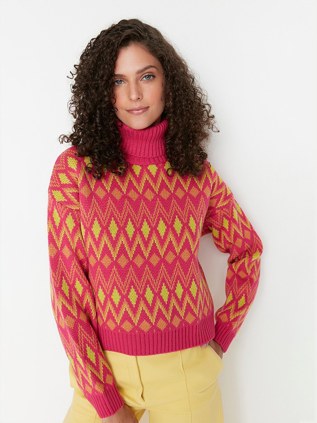 Trendyol Women Fuchsia & Yellow Printed Pure Acrylic Pullover Sweater