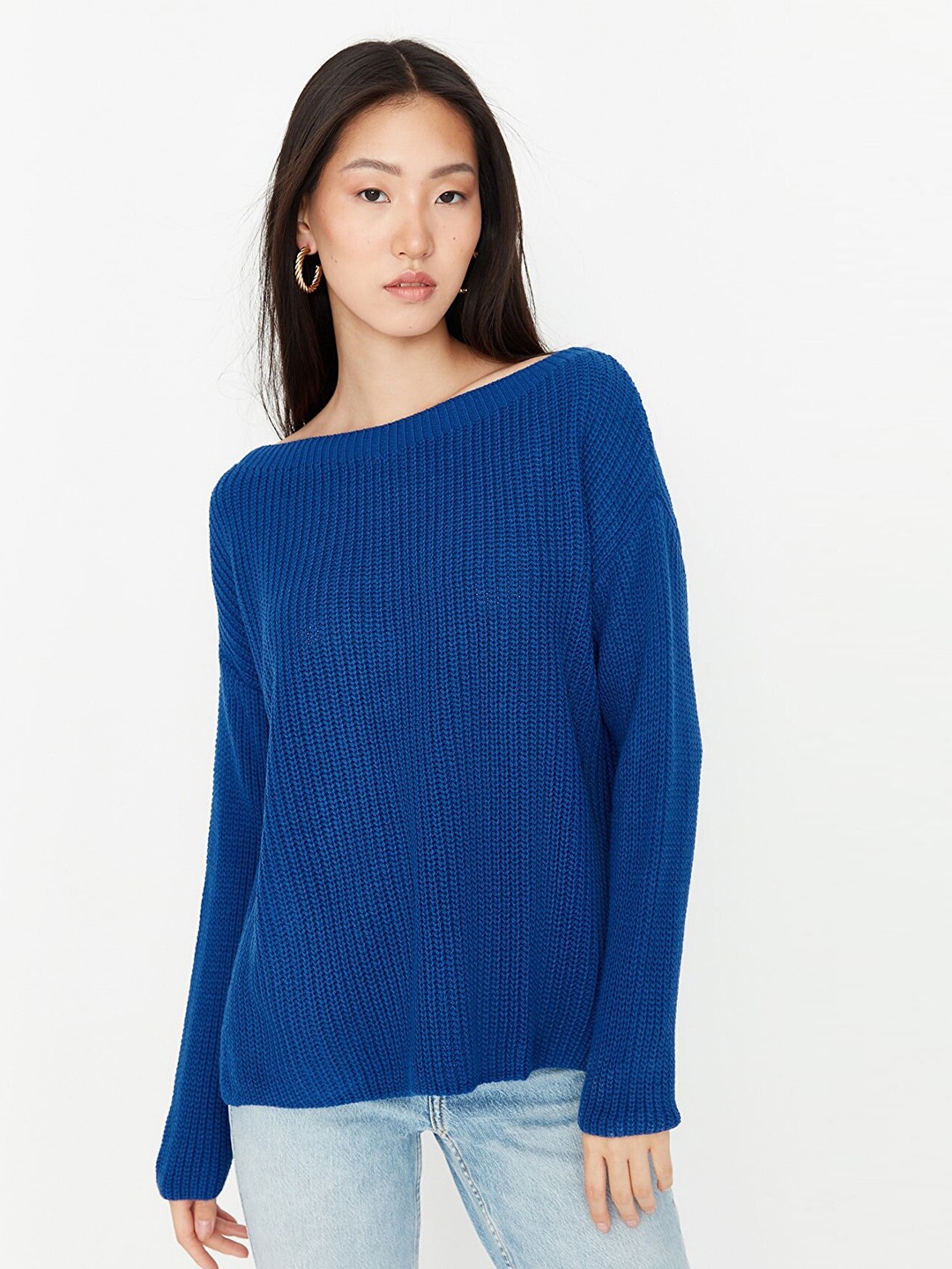 

Trendyol Women Blue Solid Pure Acrylic Pullover Sweater