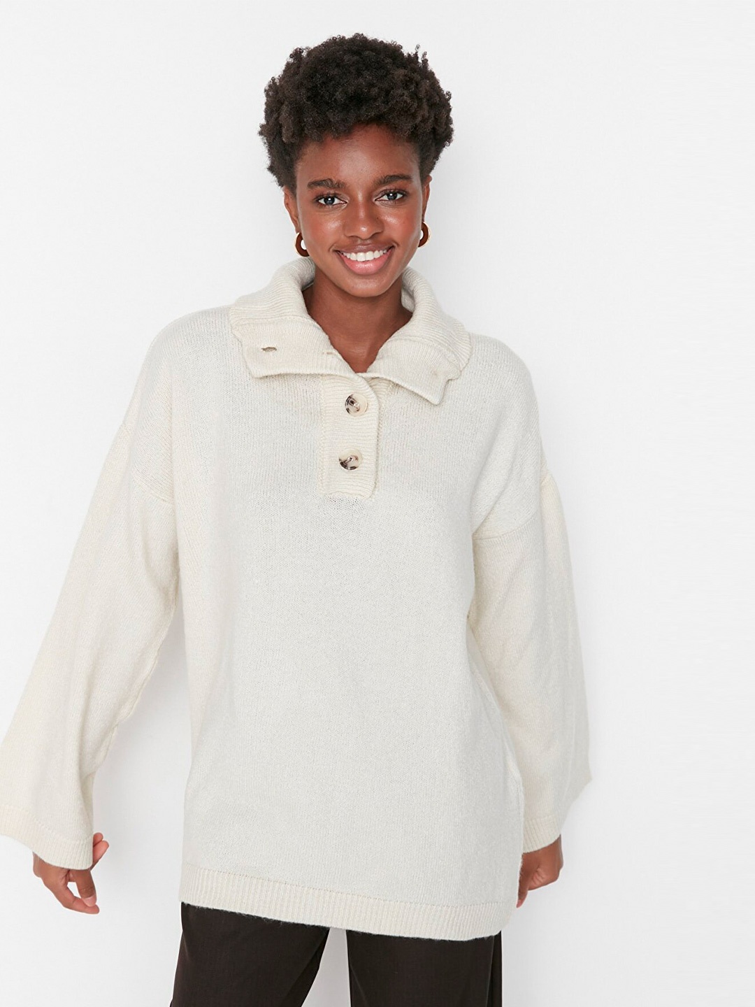 

Trendyol Women Off White Solid Pullover