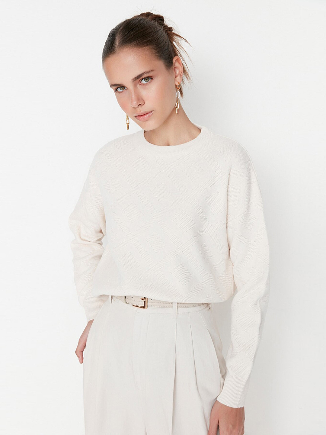 

Trendyol Women Off White Crop Pullover