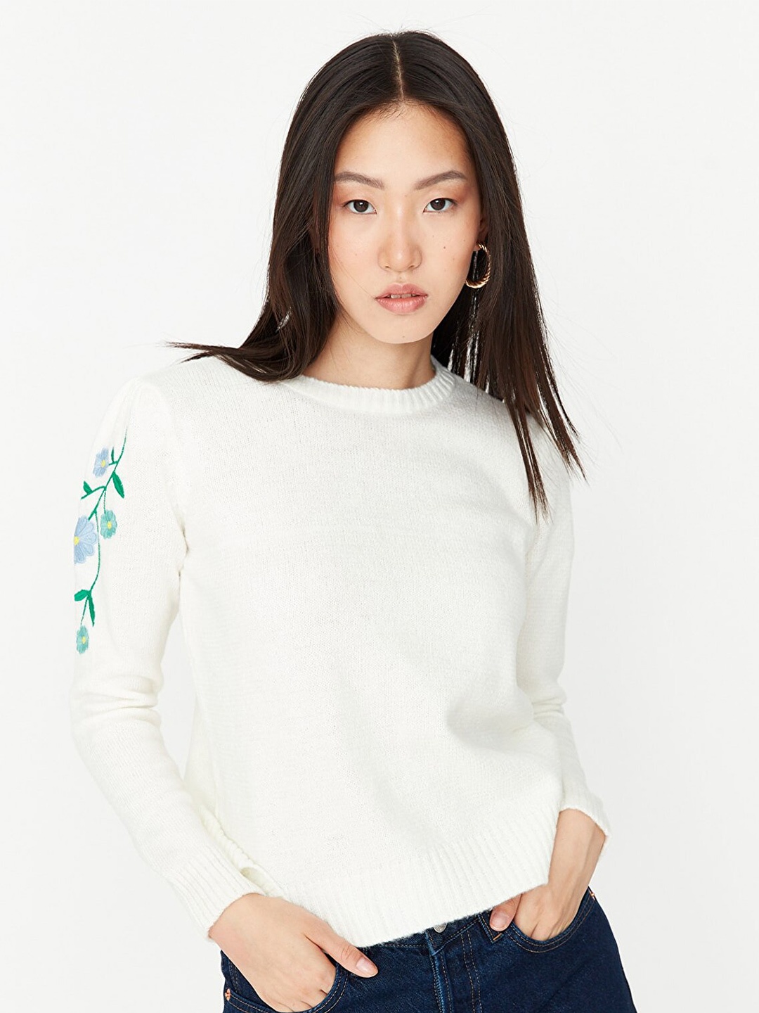 

Trendyol Women Off White Floral Pullover