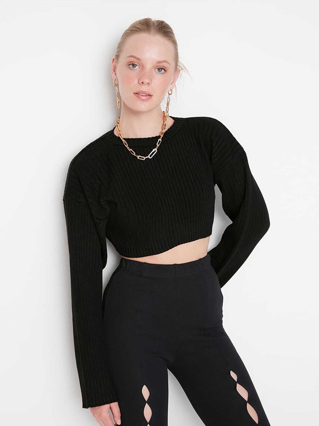 

Trendyol Women Black Ribbed Crop Acrylic Pullover
