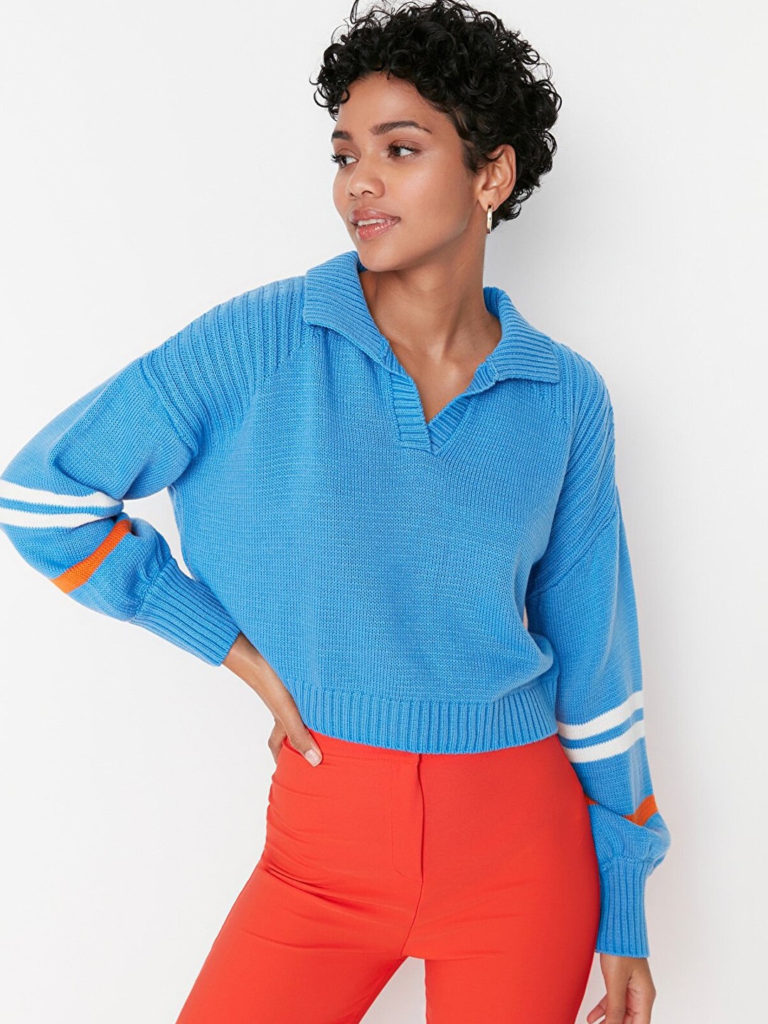 

Trendyol Women Blue & White Pullover