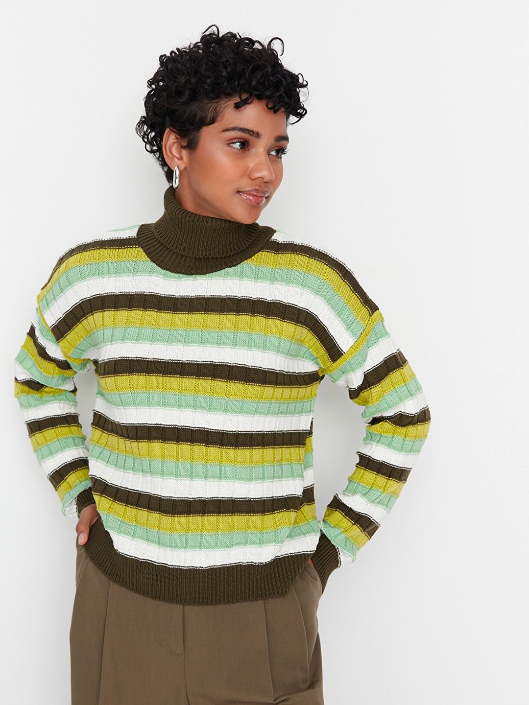 

Trendyol Women Green & Yellow Striped Striped Pullover Sweater