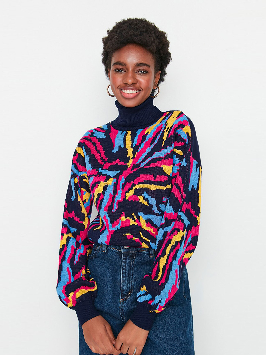 

Trendyol Women Pink & Blue Printed Pullover Sweater
