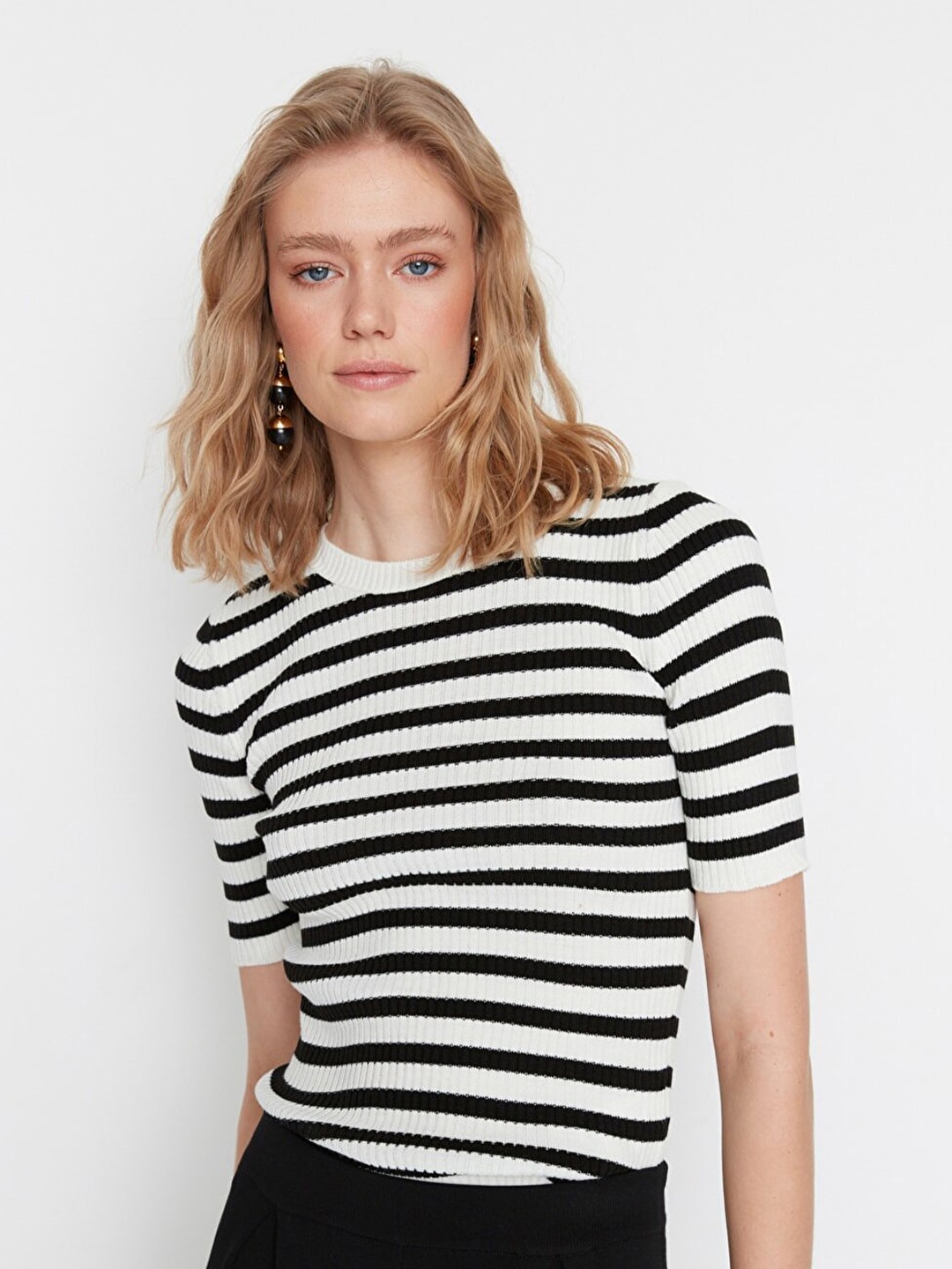 Trendyol Women Off White & Black Striped Pullover Acrylic Sweater