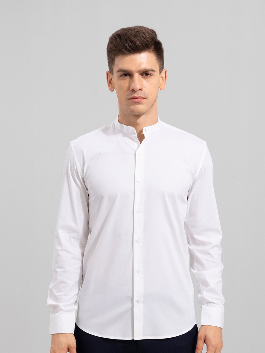

Snitch Men White Slim Fit Casual Shirt