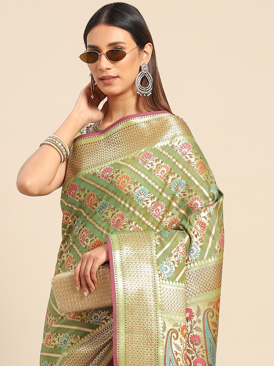

Chhabra 555 Green & Olive Green Floral Resham & Zari Silk Blend Banarasi Saree