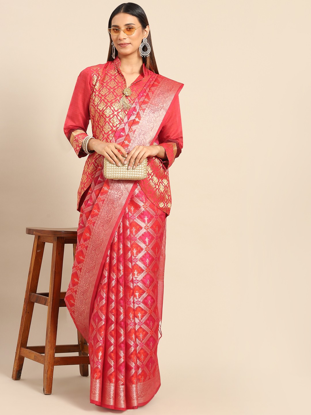 

Chhabra 555 Red & Maroon Geometrical Woven Zari Organza Jamdani Saree