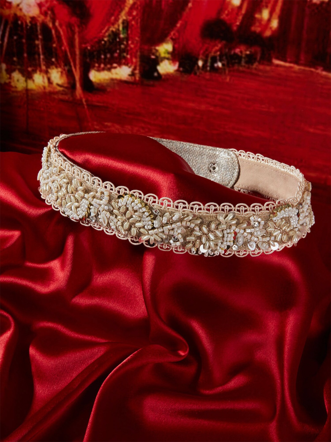 

D'oro Women White Embellished Waist Belt