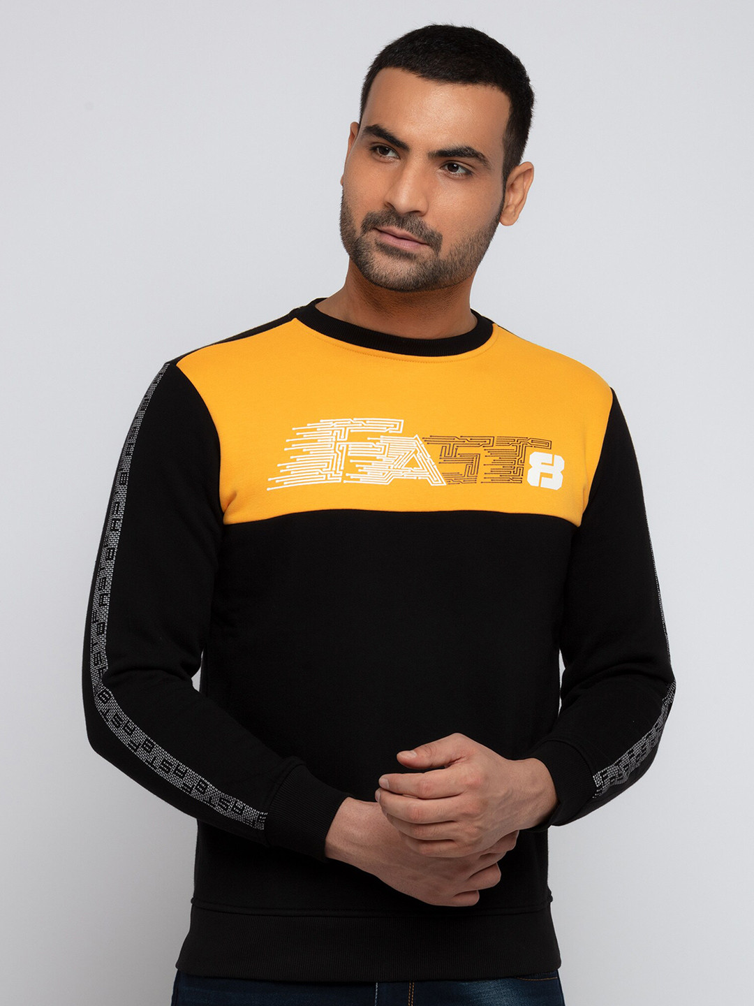 

Status Quo Men Black & Yellow Printed Cotton Sweatshirt