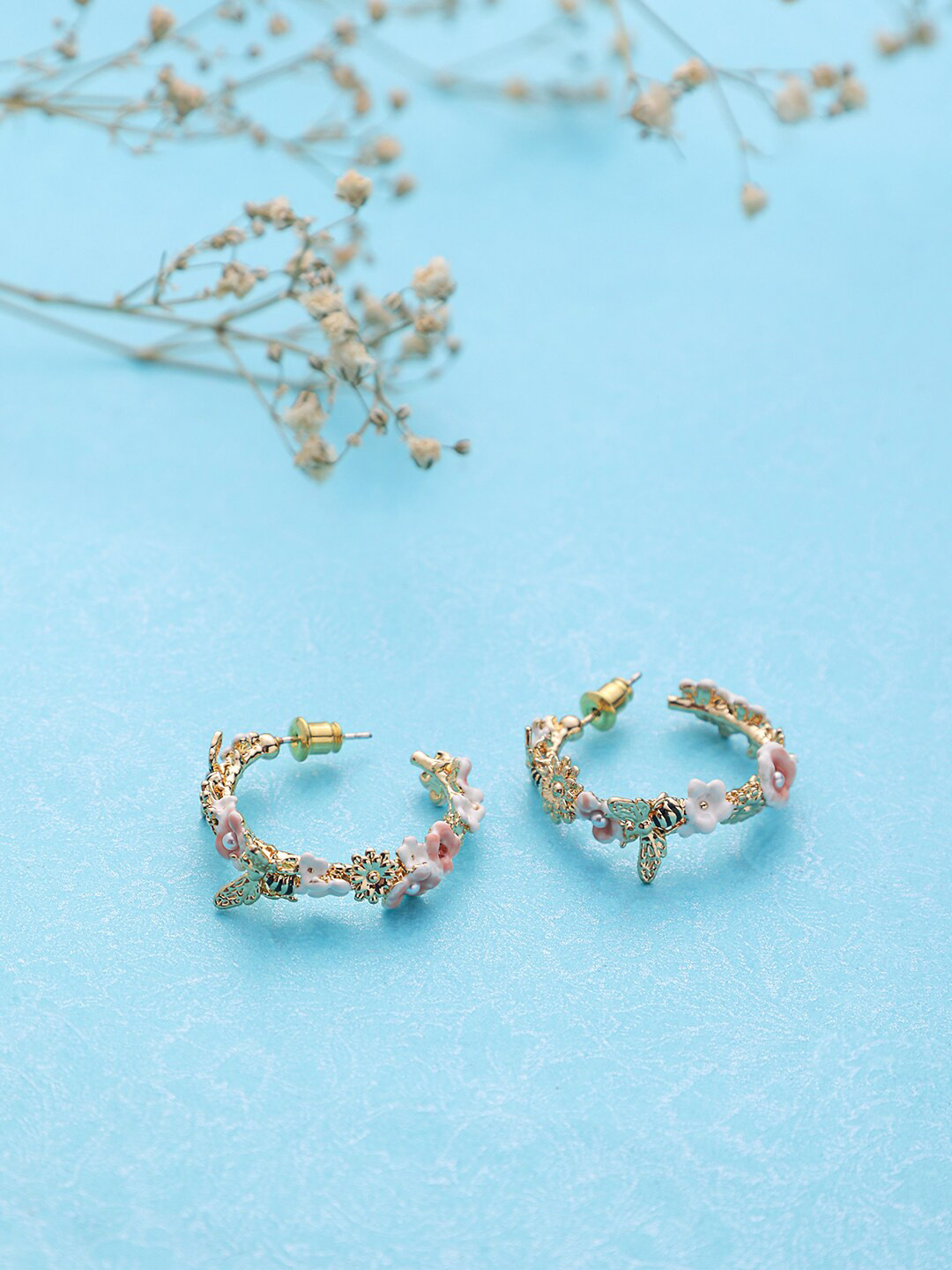 

BrashBug Gold-Toned & White Floral Half Hoop Earrings