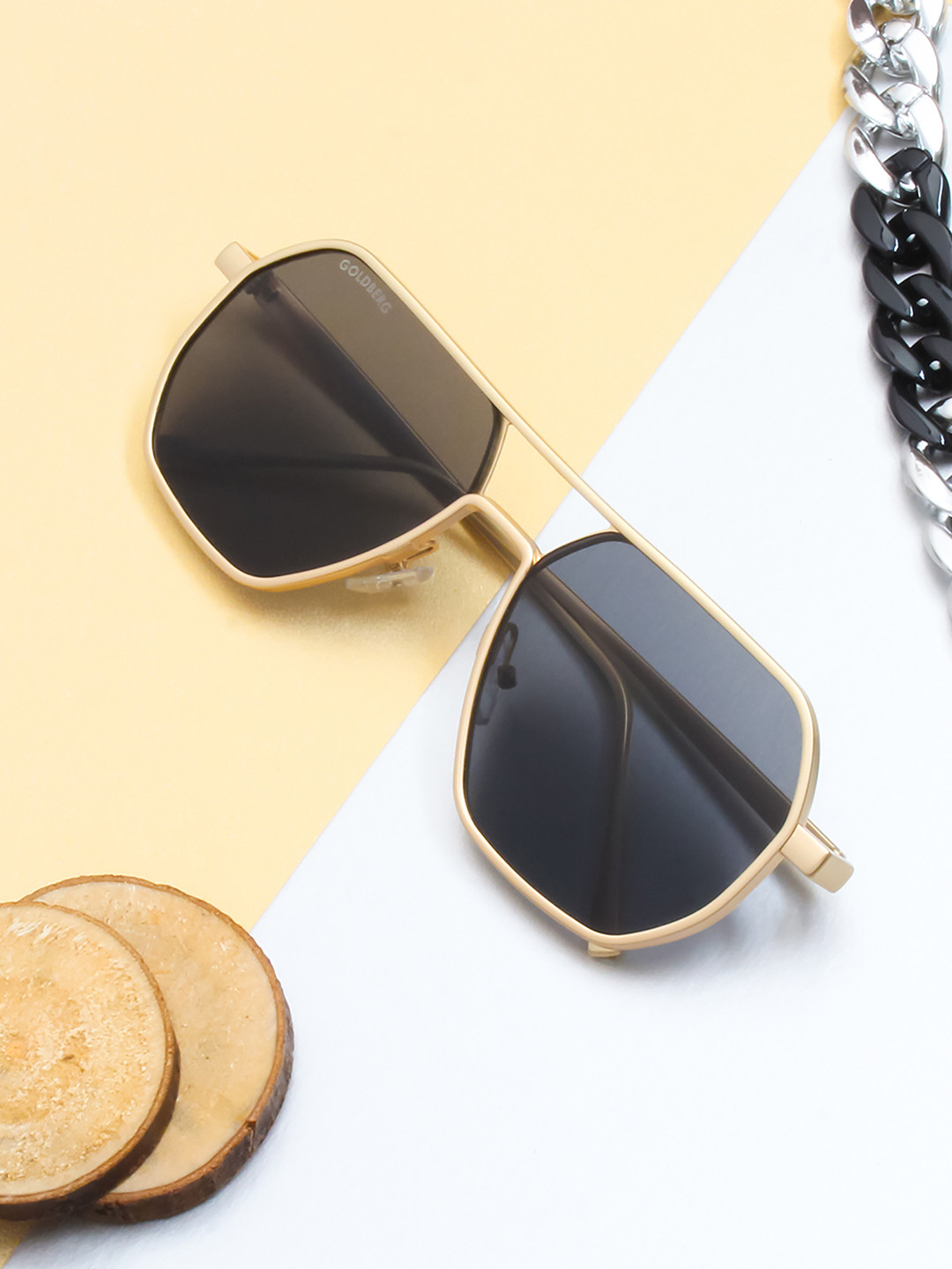 

Gold Berg Unisex Black Lens & Gold Other Sunglasses & UV Protected Lens GB-2641_GLD-BLK