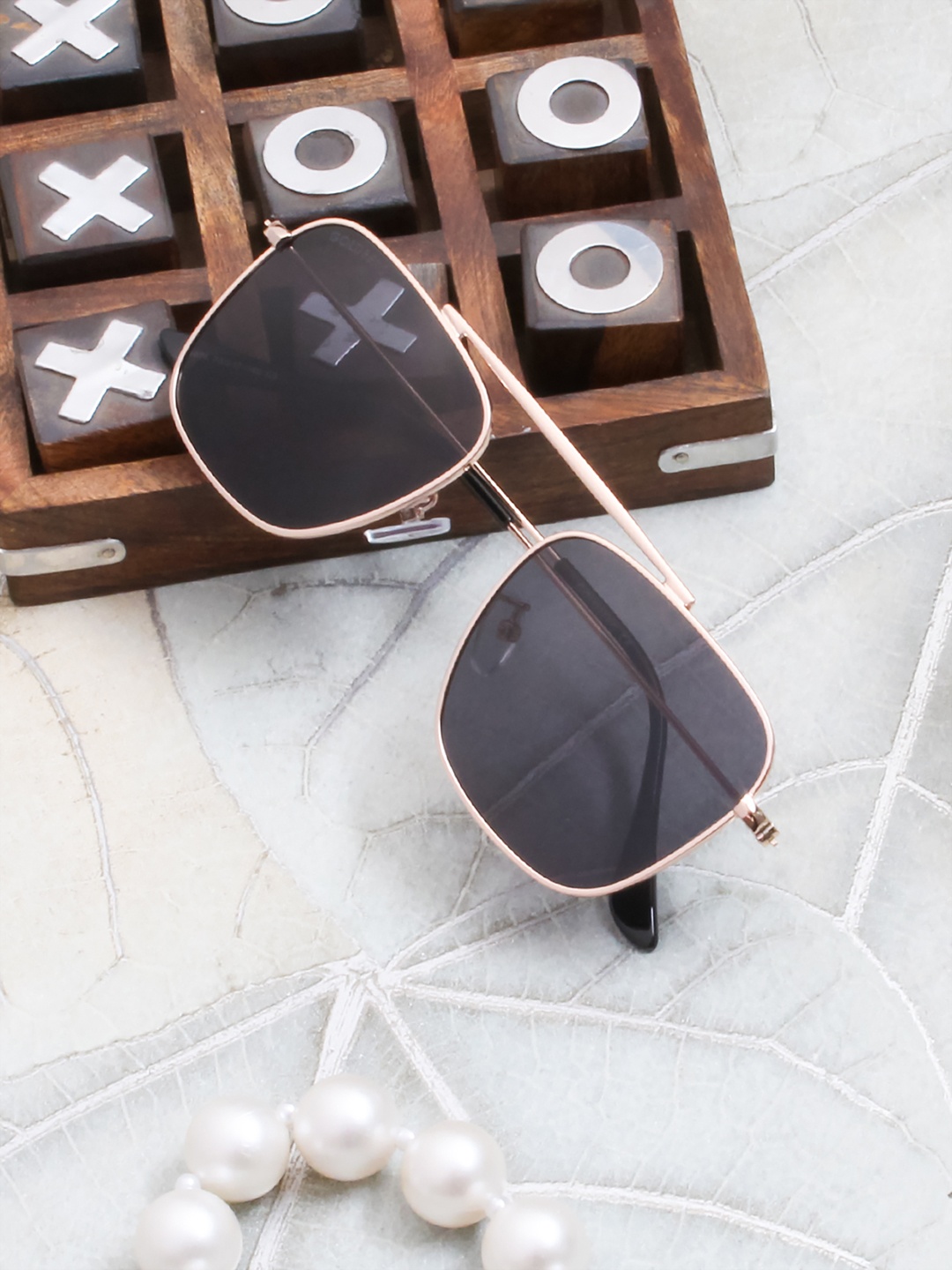 

Gold Berg Grey Lens & Gold-Toned Square Sunglasses with UV Protected Lens-GB-1075_ GLD-BLK