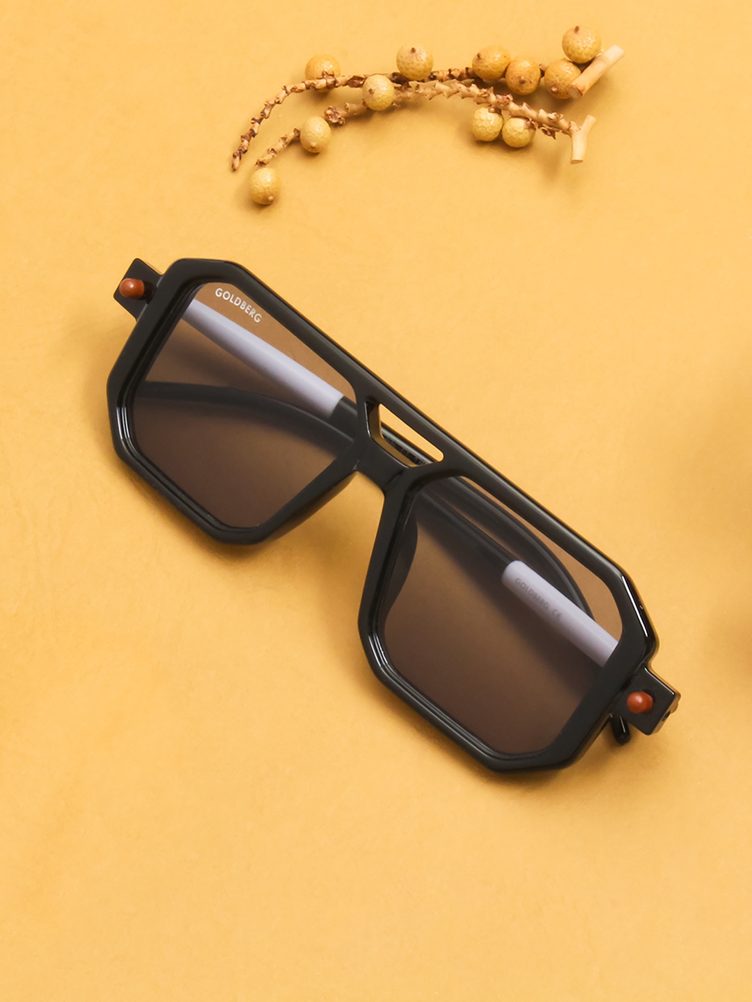 

Gold Berg Grey Lens & Black Square Sunglasses with UV Protected Lens GB-22038_C5