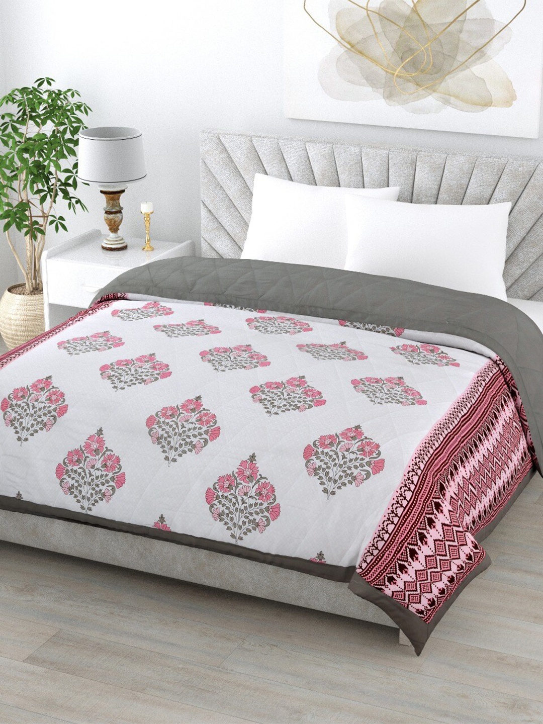 

Gulaab Jaipur White & Pink Printed 350 GSM Cotton Reversible Double Bed Comforter
