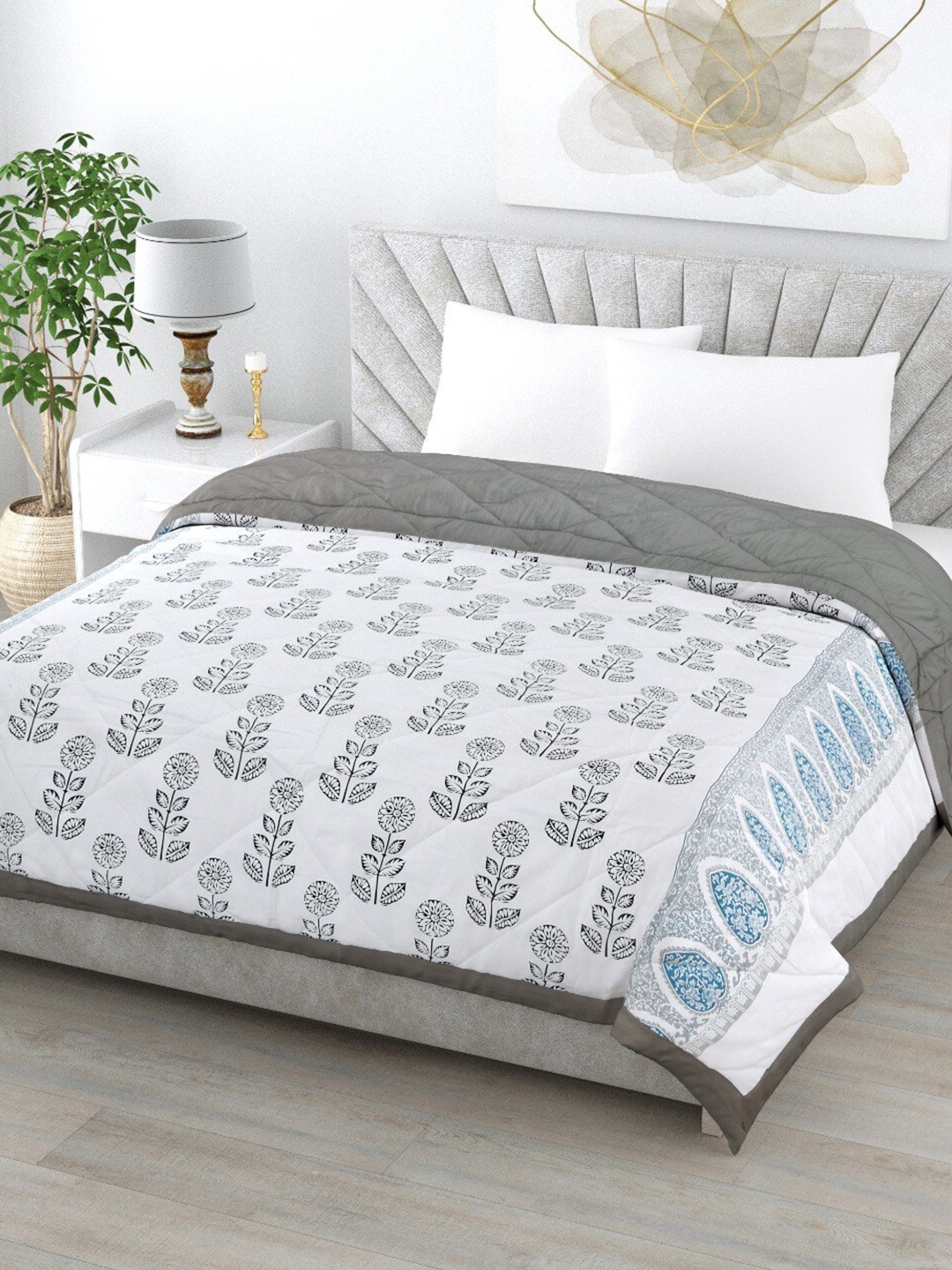 

Gulaab Jaipur White & Grey Printed 350 GSM Cotton Reversible Double Bed Comforter