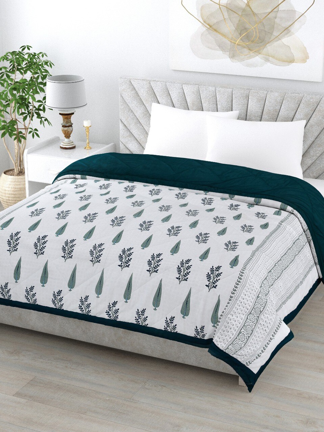 

Gulaab Jaipur White & Blue Printed 350 GSM Cotton Reversible Double Bed Comforter
