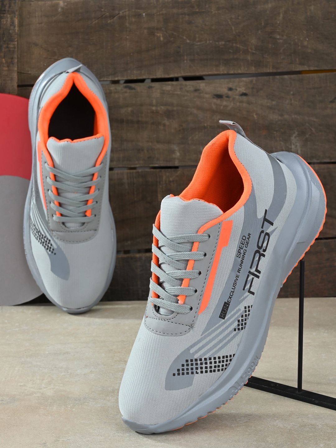 

BUCIK Men Grey Woven Design Sneakers
