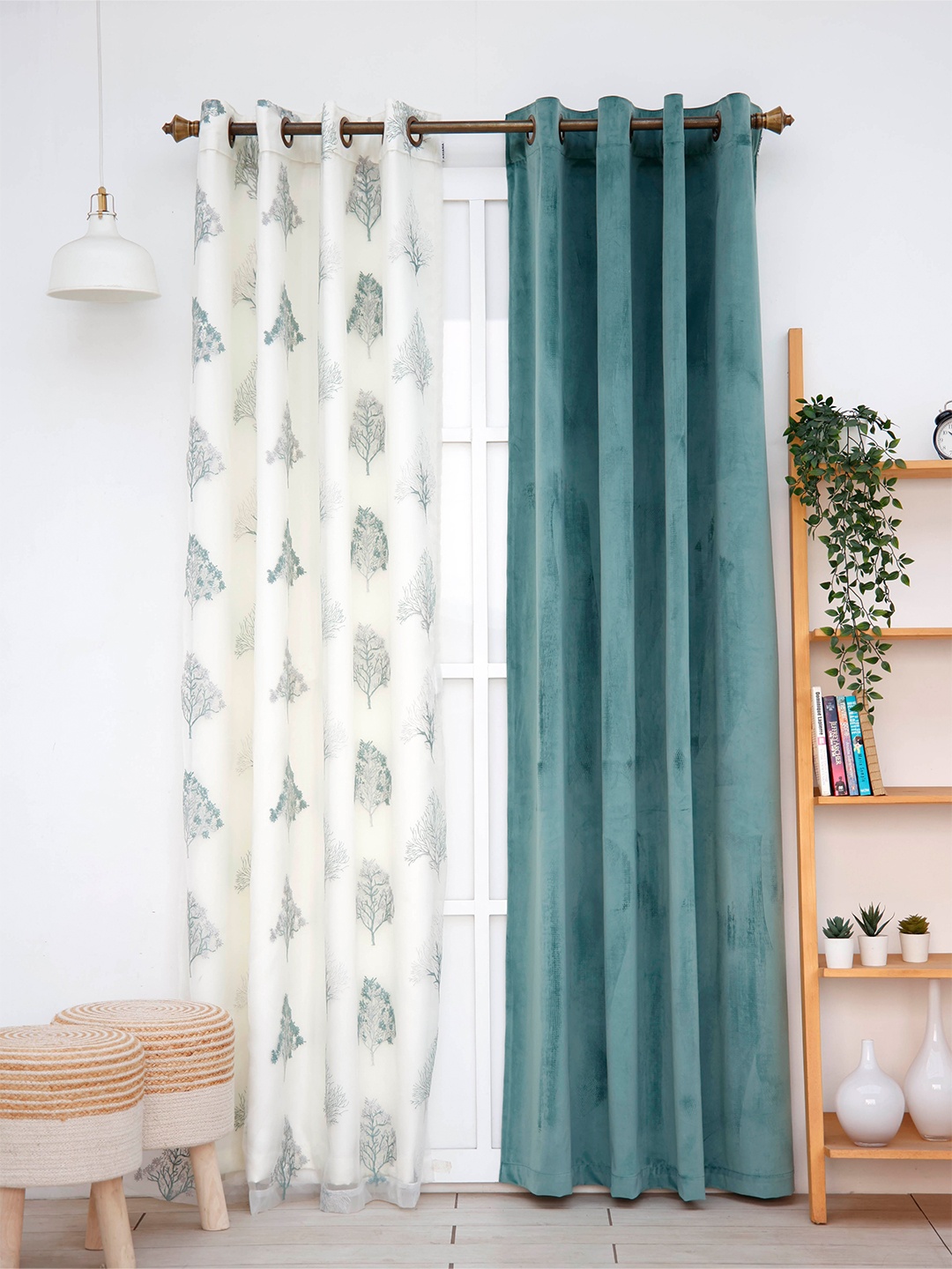 

Ariana Blue & White Set of 2 Floral Room Darkening Door Curtain