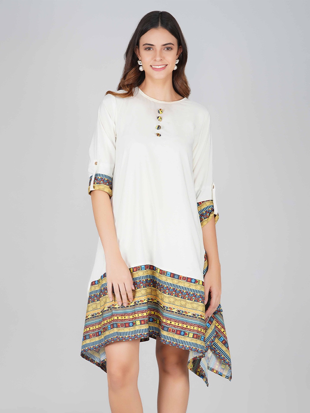 

ARPORA Women White & Green Ethnic Motifs Crepe Kaftan Dress