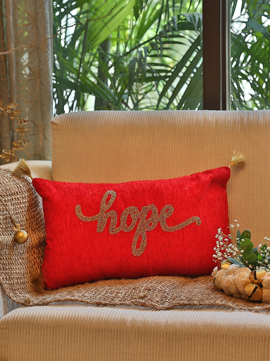 

Amoliconcepts Red & Gold-Toned Embroidered Rectangle Cushion Cover