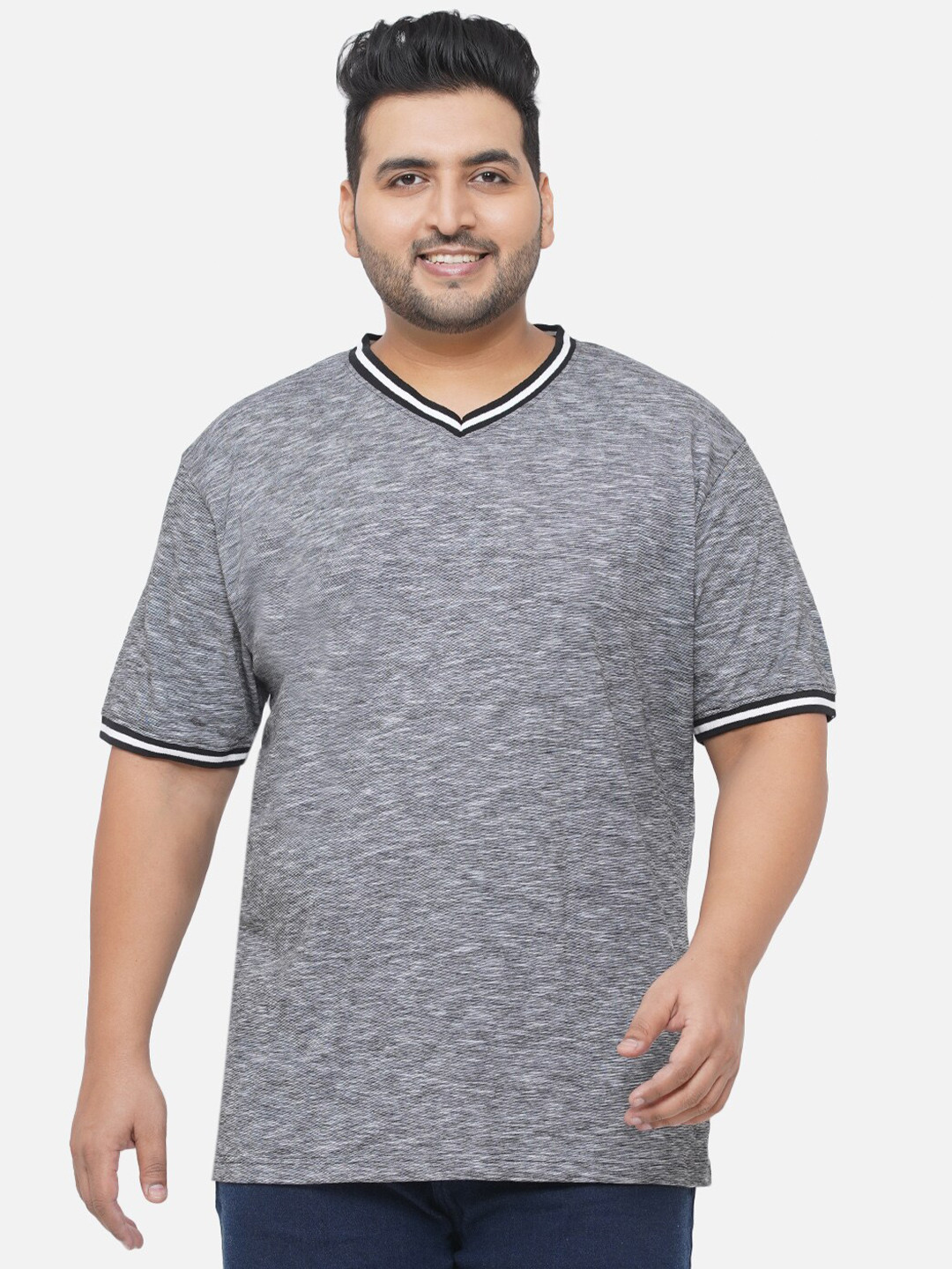 

Santonio Men Plus Size Grey V-Neck Pure Cotton T-shirt